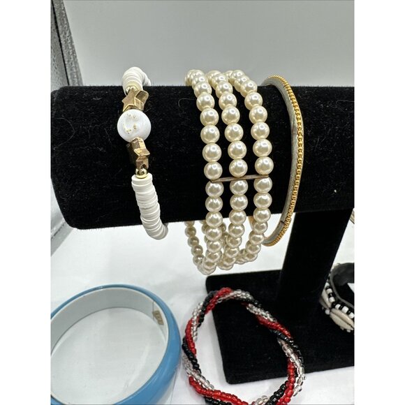 Mixed Lot 14 Bracelets Wood Faux Pearl Shell Plastic Leather Gold Silver Tone - Picture 2 of 16